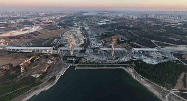 Kanal İstanbul'lun ilk köprüsünde 250 tonluk dev operasyon