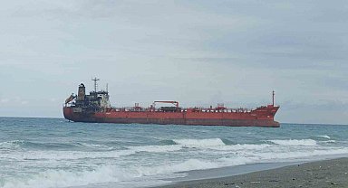 Karadeniz'de dron saldırısına uğrayan gemi Samsun'da karaya oturdu