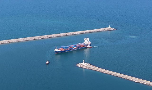 Karadeniz'de gemiler hedefte: "Tahıl Koridoru benzeri bir anlaşma" önerisi