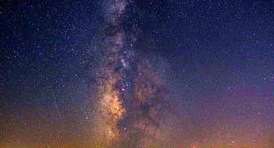 Karaman'da Perseid meteor yağmuru görüntülendi