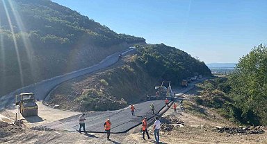 Karamürsel Dereköy'de bozulan yollar yenileniyor