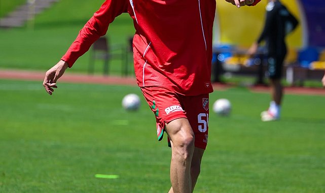 Karşıyaka, Erbaaspor ile hazırlık maçında berabere kaldı