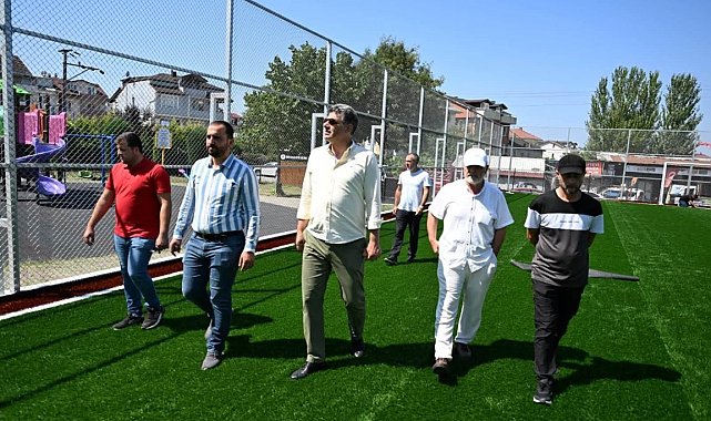 Kartepe'ye iki yeni halı saha
