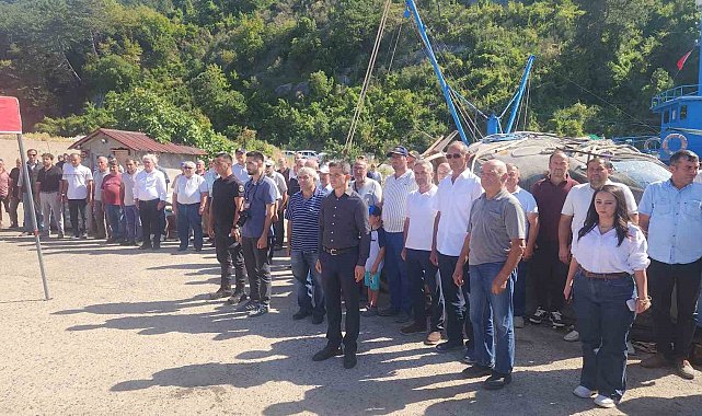 Kastamonu'da balıkçılar gece başlayacak balık sezonu için "Vira bismillah" dedi