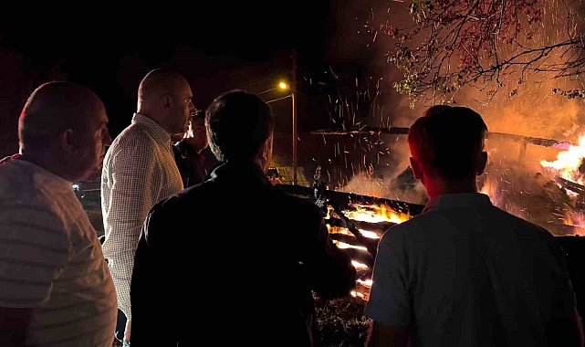 Kastamonu'da samanlık yangını: Bin 200 balya küle döndü
