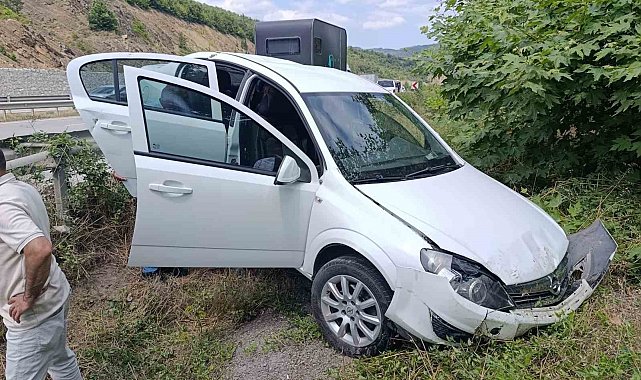 Kavak'ta araçlar çarpıştı: 5 yaralı