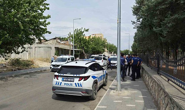 Kayıp gençten ailesine bıçaklı tehdit iddiası