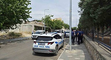 Kayıp gençten ailesine bıçaklı tehdit iddiası