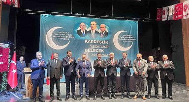 Kayseri'de 3 belediye meclis üyesi MHP'ye katıldı