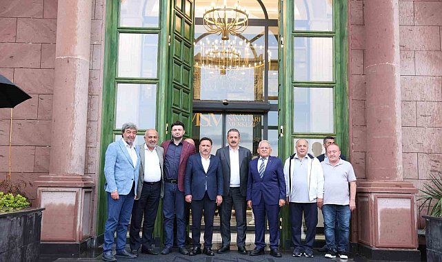 Kayserispor, Bursaspor yönetimini ağırladı