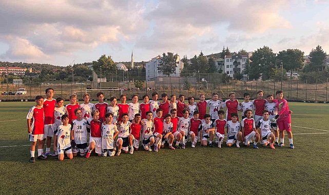 Kazanan dostluk oldu