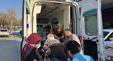Kazazede yakını, Taşucu Limanı'nda fenalaşarak hastaneye kaldırıldı