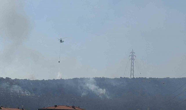 Kazdağları eteklerindeki yangın Zeytinli Mahallesine doğru ilerliyor
