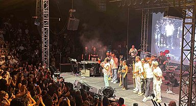 Kenan Doğulu Marmaris Amfiteatr'da devleşti