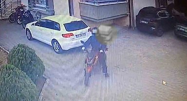 Kendi motosikleti gibi bindi, vitesi boşa atıp götürdü