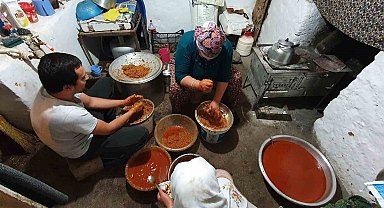 Kışlık lezzetler şimdiden hazır ediliyor