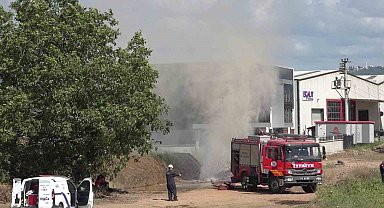 Kocaeli'de doğal gaz borusu delindi: Gaz metrelerce havaya yükseldi