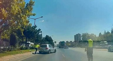 Konya'da arızalanan araç için trafik ekipleri seferber oldu