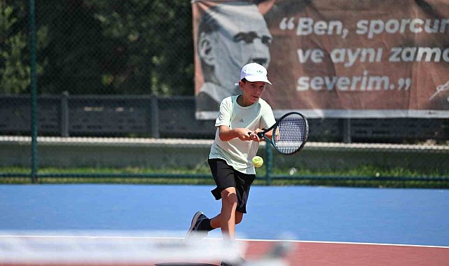 Kuşadası Tenis Kulübü'nde ulusal turnuva heyecanı yaşanmaya başladı