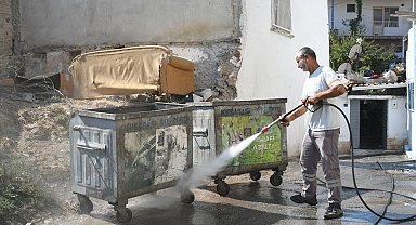 Kuşadası'nda temizlik seferberliği