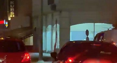 Makas atarak trafiği tehlikeye soktu, gözden kayboldu