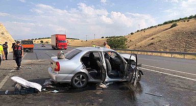 Malatya'da üç aracın karıştığı kazada 8 kişi yaralandı