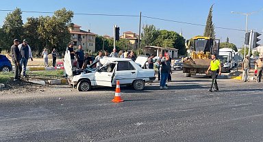 Manisa'da otomobil ile motosiklet çarpıştı: 4 yaralı