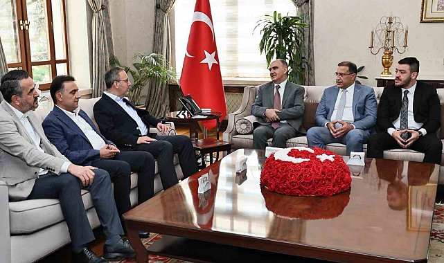Manisa'nın gençlik ve spor yatırımları değerlendirildi