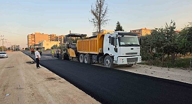 Mardin Büyükşehir Belediyesi Kızıltepe'de asfalt ve yol düzenleme çalışmalarını sürdürüyor