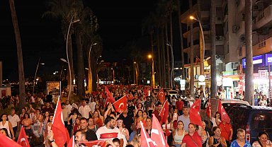 Marmaris'te sessiz fener alayı