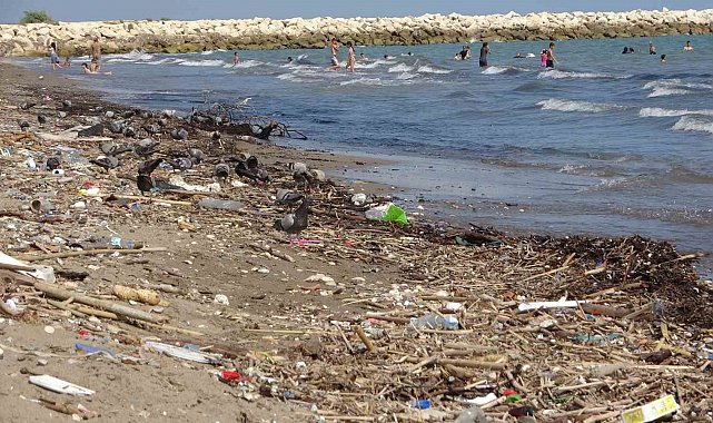 Mersin sahillerindeki kirlilik turizmi tehdit ediyor