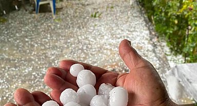 Mersin'de dolu yağışı etkili oldu