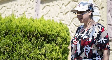 Mersin'de liseli gençlerden görme engelliler için yapay zeka destekli asistan