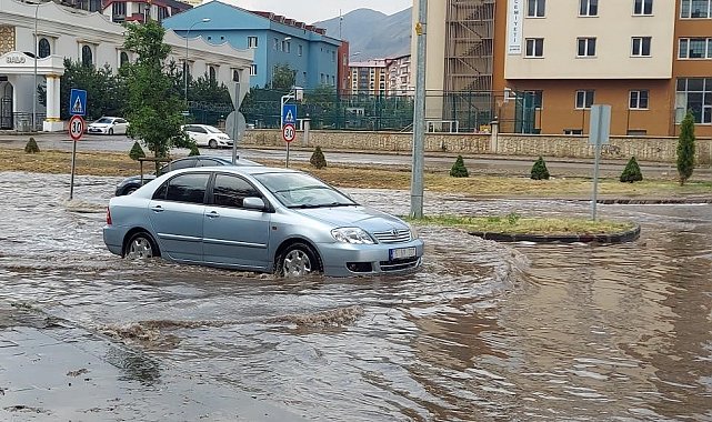 Meteorolojiden kuvvetli yağış uyarısı