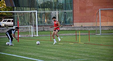 Miguel Cardoso takımdan ayrı çalışıyor