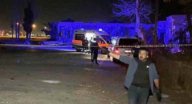 Minibüsün tavan çıtasına bağlı ipte asılı cansız bedeni bulundu