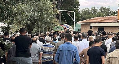 Motosiklet yola çıkan otomobille çarpıştı, 19 yaşındaki genç hayatını kaybetti