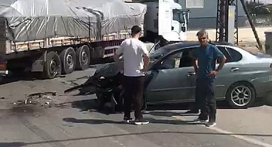 Muş'ta tır ile otomobil çarpıştı: 1 yaralı