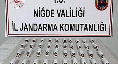 Niğde Otogarı'nda uyuşturucu operasyonu: 2 bin 240 sentetik hap ele geçirildi