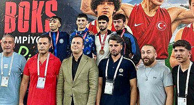 Niğdeli boksörler Rize'den iki madalyayla döndü