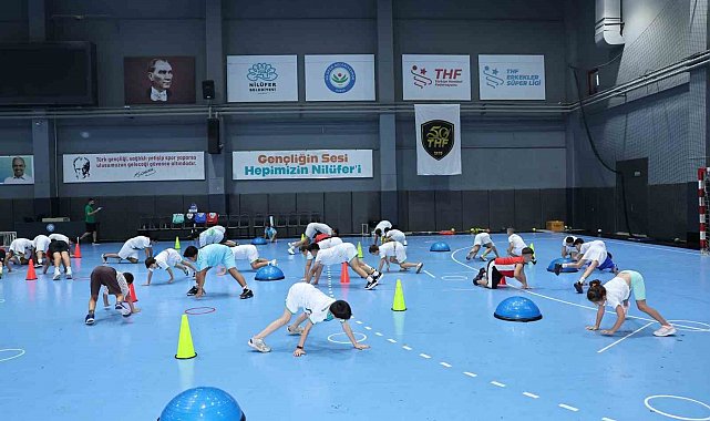 Nilüfer'de "Hentbol Akademisi" açıldı
