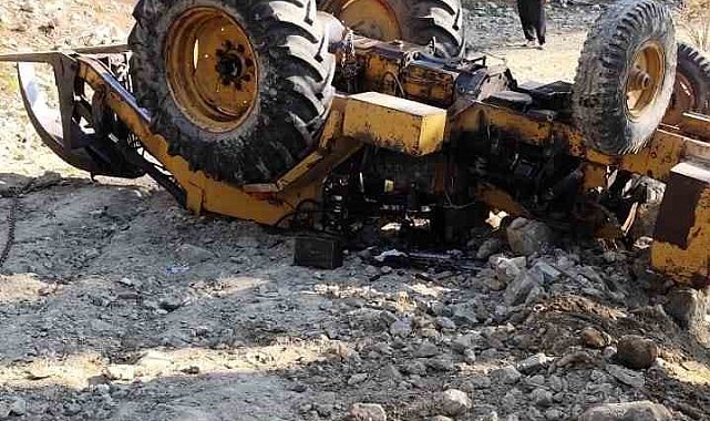 Osmaniye'de iş makinesi devrildi, operatör yaralandı