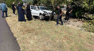 Osmaniye'de otomobil ağaca çarptı: 1 yaralı