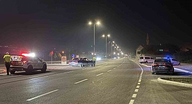 Oto tamircisi test için çıktığı otomobille kaza yaptı: 2 yaralı