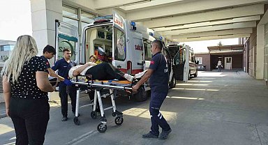 Otomobil bariyerlere çarptı: 1 yaralı