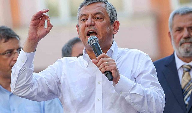 Özgür Özel, Rize'de vatandaşlara seslendi