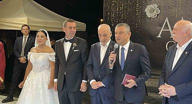 Özgür Özel, Yeni Parti Sakarya İl Başkanının düğününe katıldı