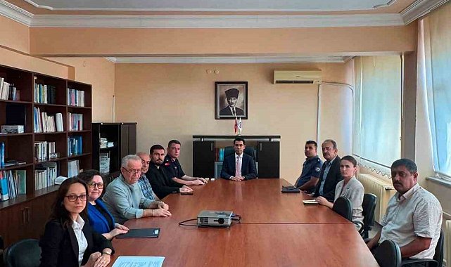 Pehlivanköy'ün yeni Kaymakamı Türbe görevine başladı