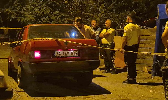 Polisten kaçan ehliyetsiz sürücü akrabasına çarptı: 2 yaralı