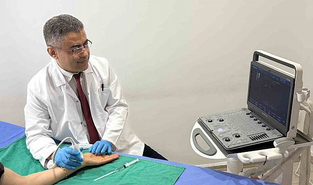Prof. Dr. İrfan Koca: "Aşırı terleme sadece kozmetik bir sorun olarak görülmemeli"